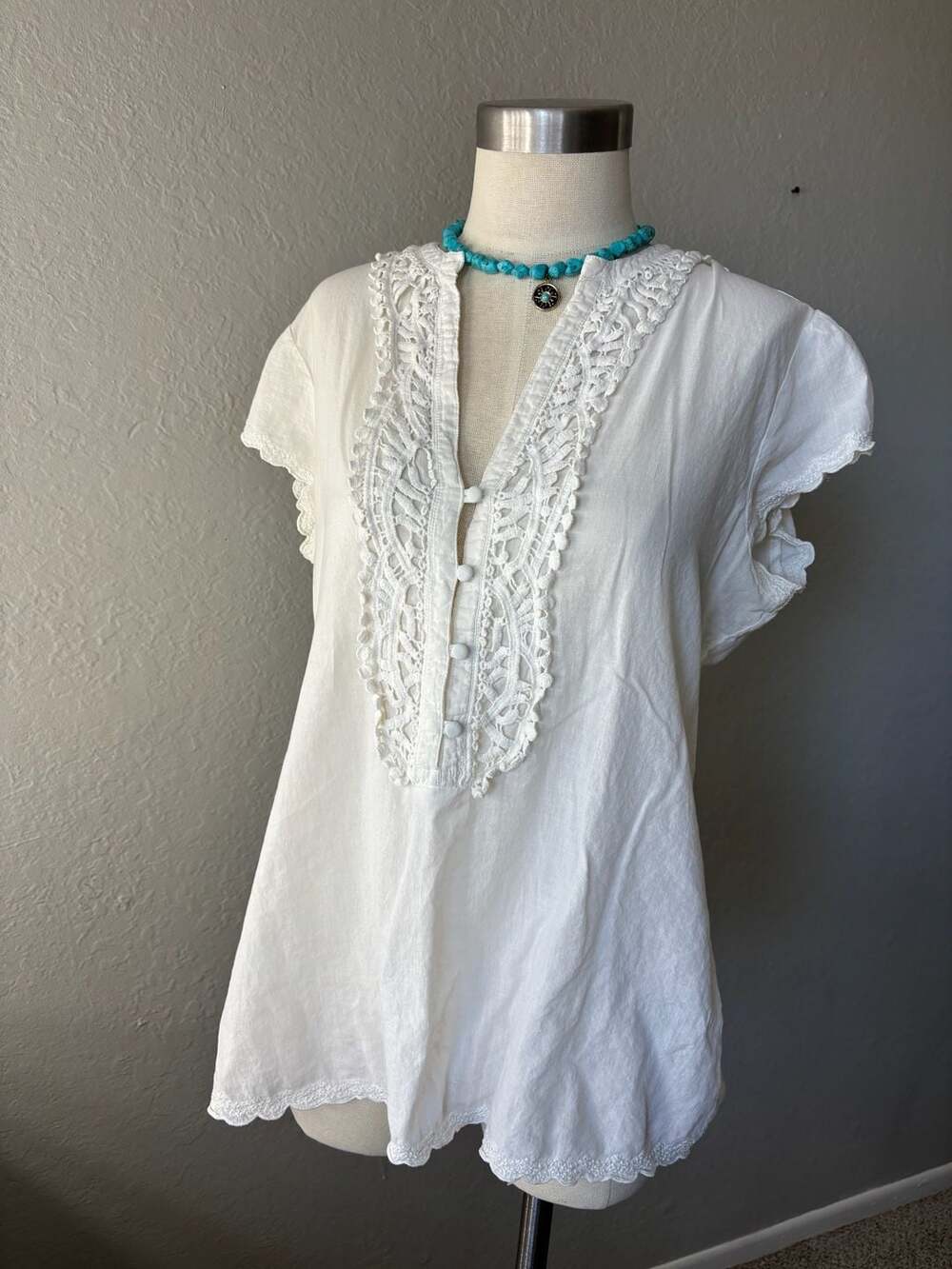 Converse white cotton peasant blouse with crochet lace detailing
